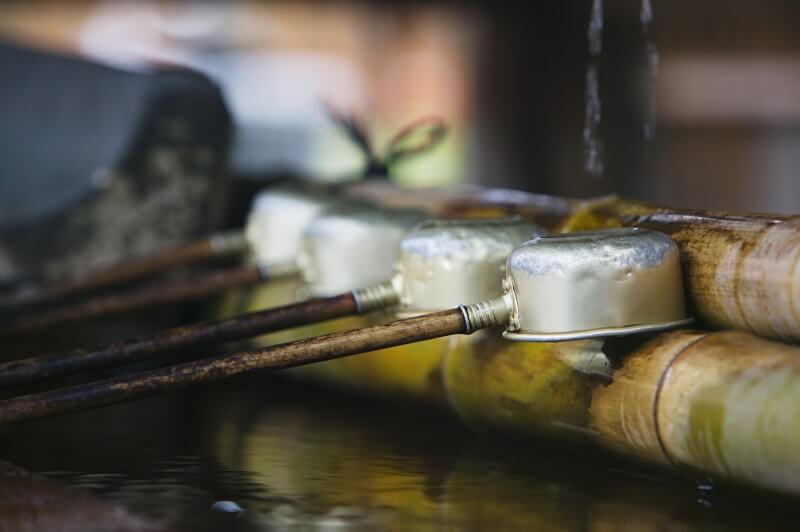 Shrine emple religion Shinto Buddhism ladel