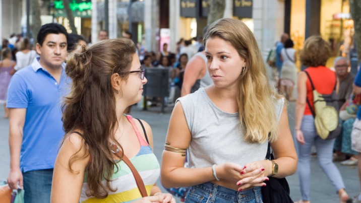 foreign students in japan practicing basic japanese phrases