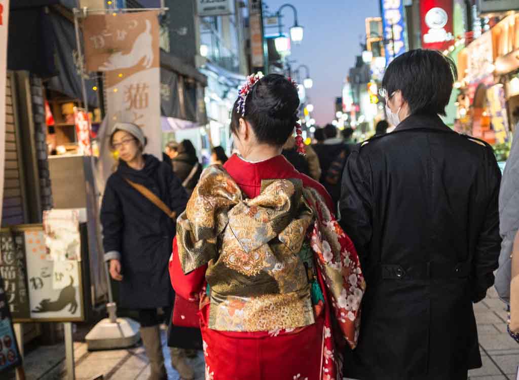 japanese traditional clothes