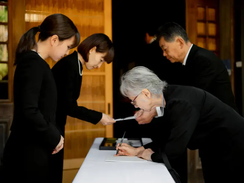condolences at a Japanese funeral