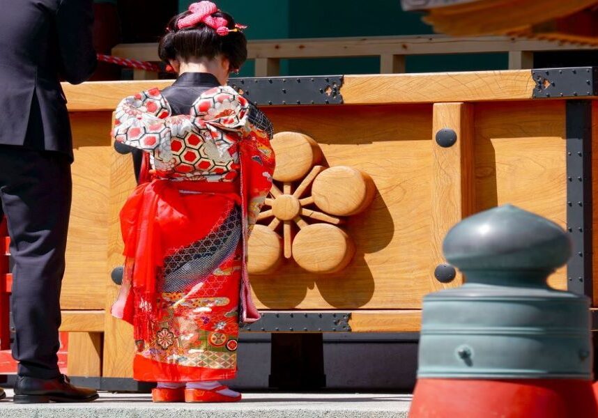 Kameido Tenjin Shrine in Tokyo