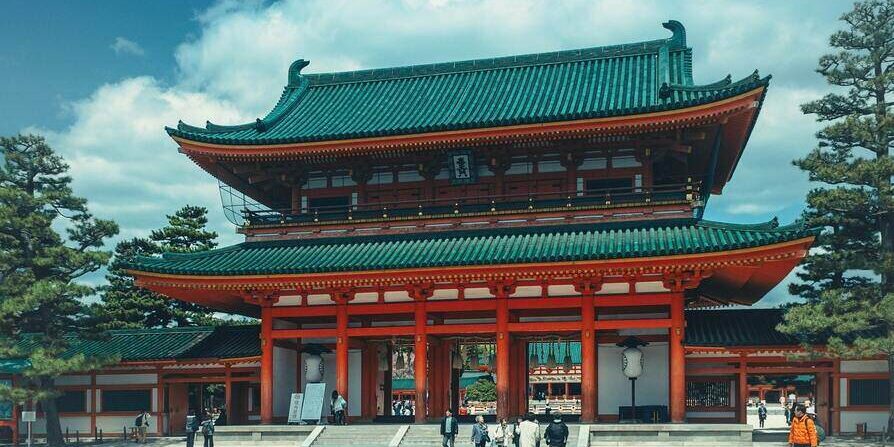 Coexistence of buddhism and shintoism temples