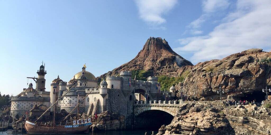 Tokyo Disney Sea amusement park in tokyo